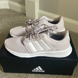 NWT Adidas Purple/ Pink cloud foam comfort
